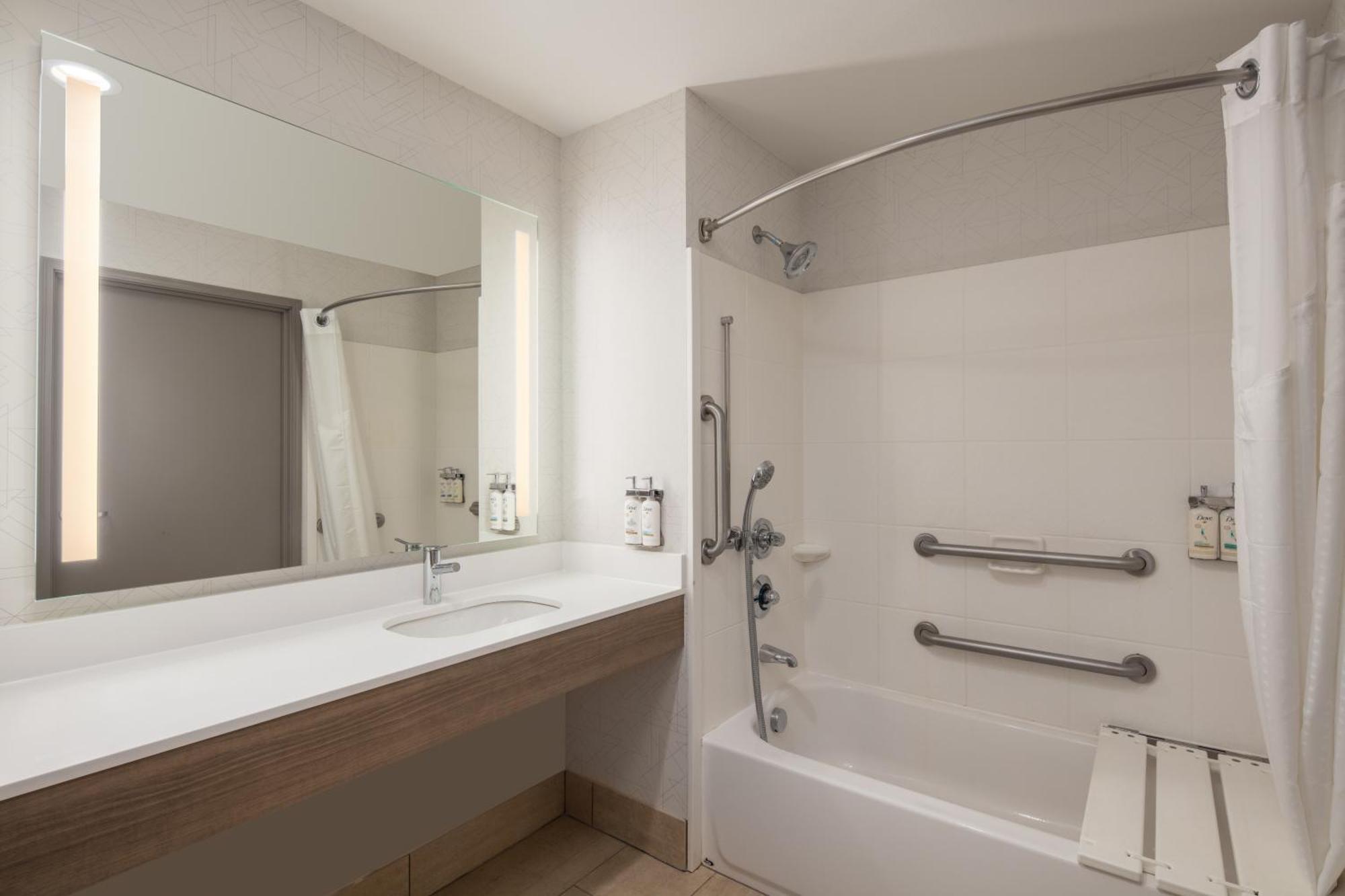 Holiday Inn Express Bothell By Ihg Экстерьер фото